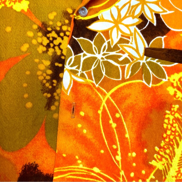 Retro BRIGHT Hawaiian Shirt ☀️ - Picture 4 of 8